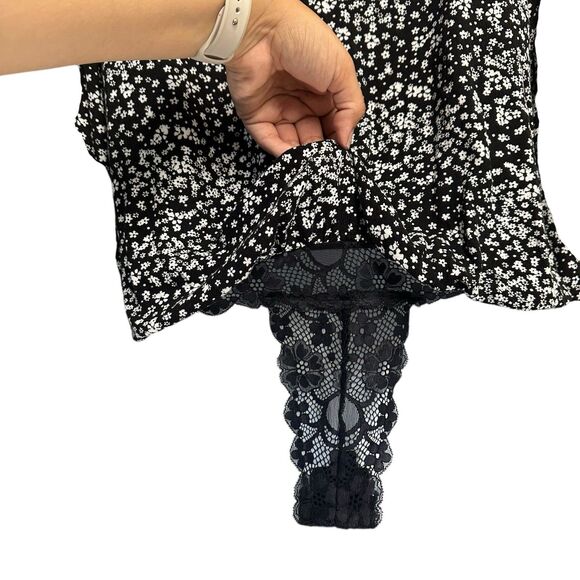 Free People Bodysuit Womens Small Ditsy Black White Floral Tiered Bell Sleeve - Picture 11 of 16